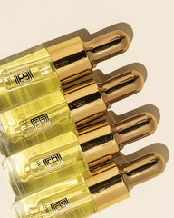 Ingrédients naturels Brow Code GOLD pour un soin ciblé des sourcils.