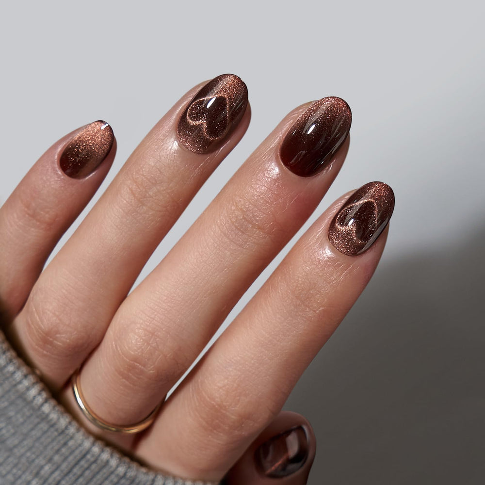 BTArtbox Ongles amande extra court œil de chat marron, kit pratique et élégant.