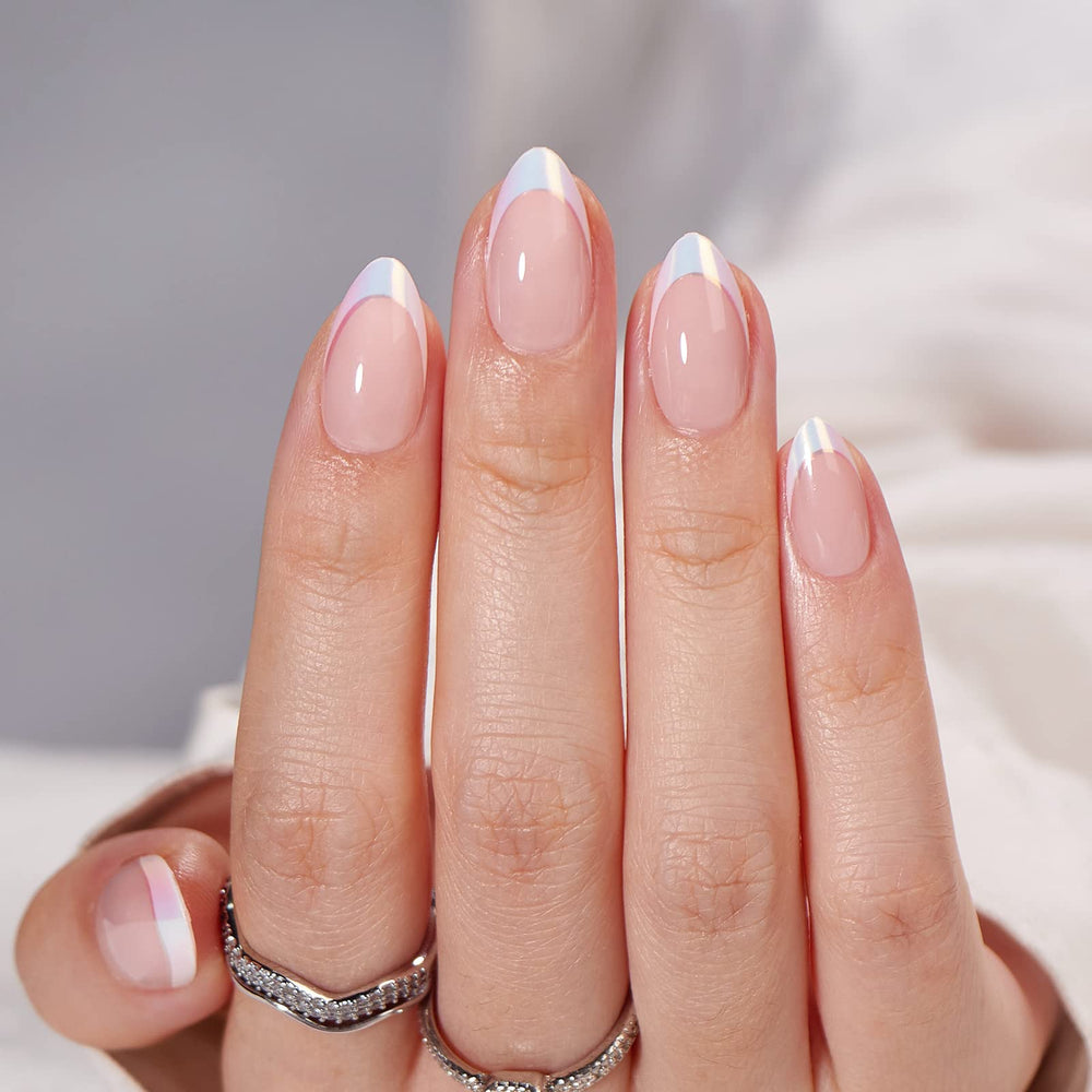 Ongles BTArtbox, tip blanc amande court, allure naturelle et élégante.