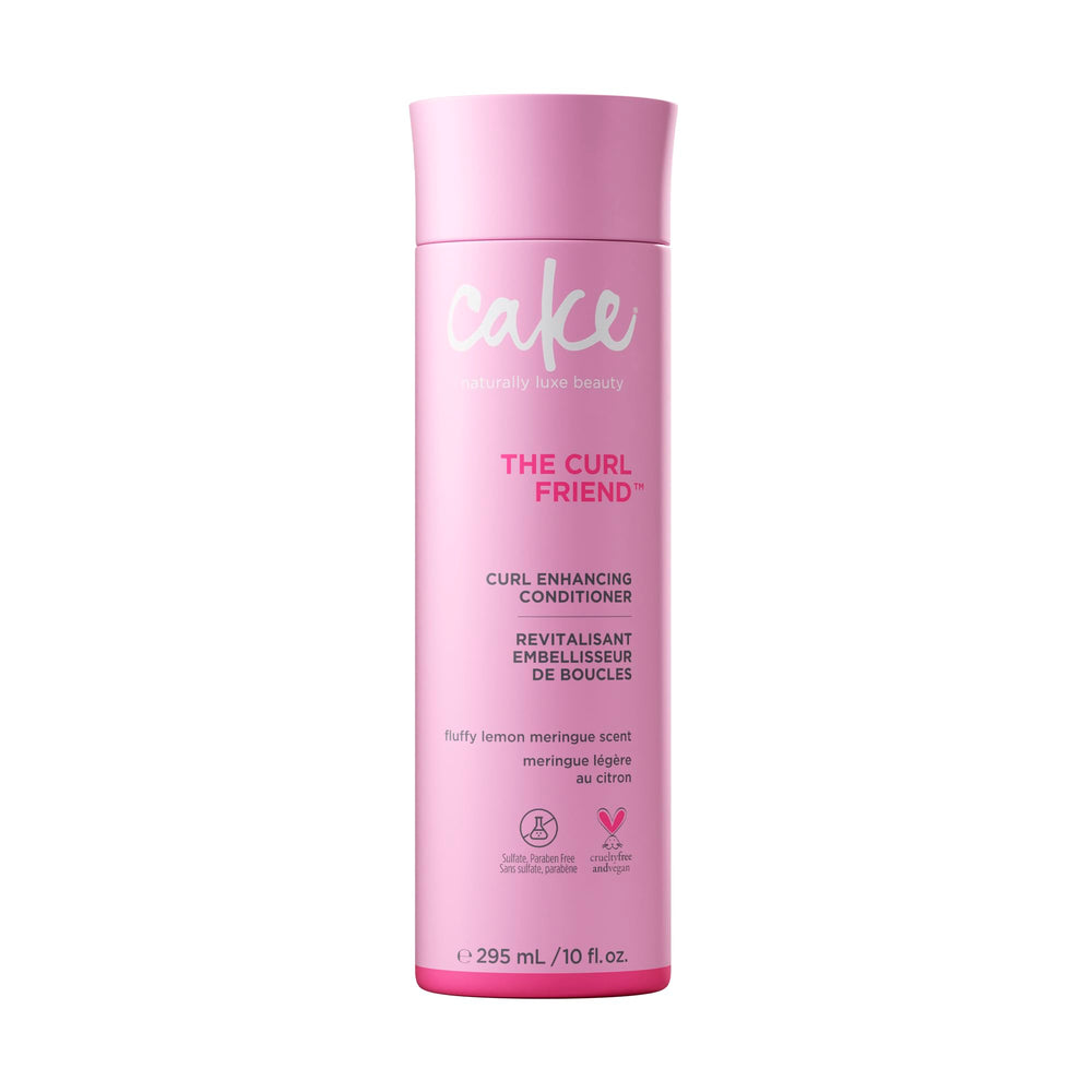 Cake Beauty The Curl Next Door, bouteille conditionneur boucles, emballage élégant pour hydratation durable.