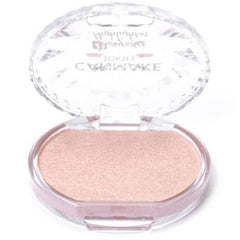 CANMAKE Munyutto Highlighter sur le pont du nez pour un léger effet lift.