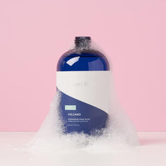 Savon Capri Blue Volcano au parfum tropical et citrus.