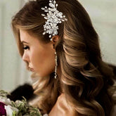Casdre peigne mariée cristal-perles détail scintillant pour coiffure nuptiale