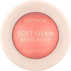 Catrice Soft Glam Baked Blush teinte Cheeky Coral pour un éclat rosé naturel