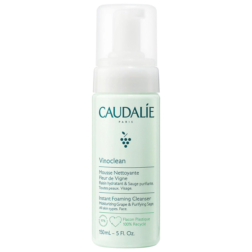 Caudalie Vinoclean avec mousse douce sur peau propre et nette