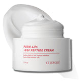Bouteille pompe CELDYQUE PDRN prête pour une application hygiénique.