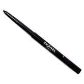 CHANEL Stylo Yeux résistant à l'eau Cassis 83 – pointe prête pour un tracé net.