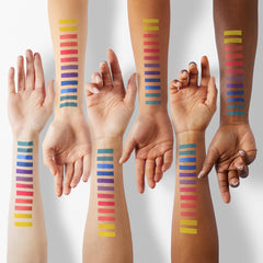 Chom Princessa Aloe Mood Lipstick applicator delivers smooth, precise color.