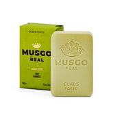 Claus Porto Musgo Real Savon Corps – mousse crémeuse pour nourrir la peau lors de la douche.