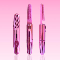 CLAWD brosse-ongles rose-attache-clefs, pratique pour un usage nomade.