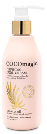 Cocomagic Crème Définissante pour Boucles, bouteille prête à l’emploi et hydratation possible.