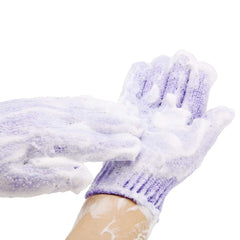 Gants Codream en action : massage corporel pendant la douche