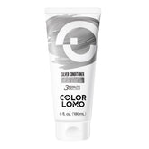 COLORLOMO révèle la bouteille, facilitant une application précise et maîtrisée.