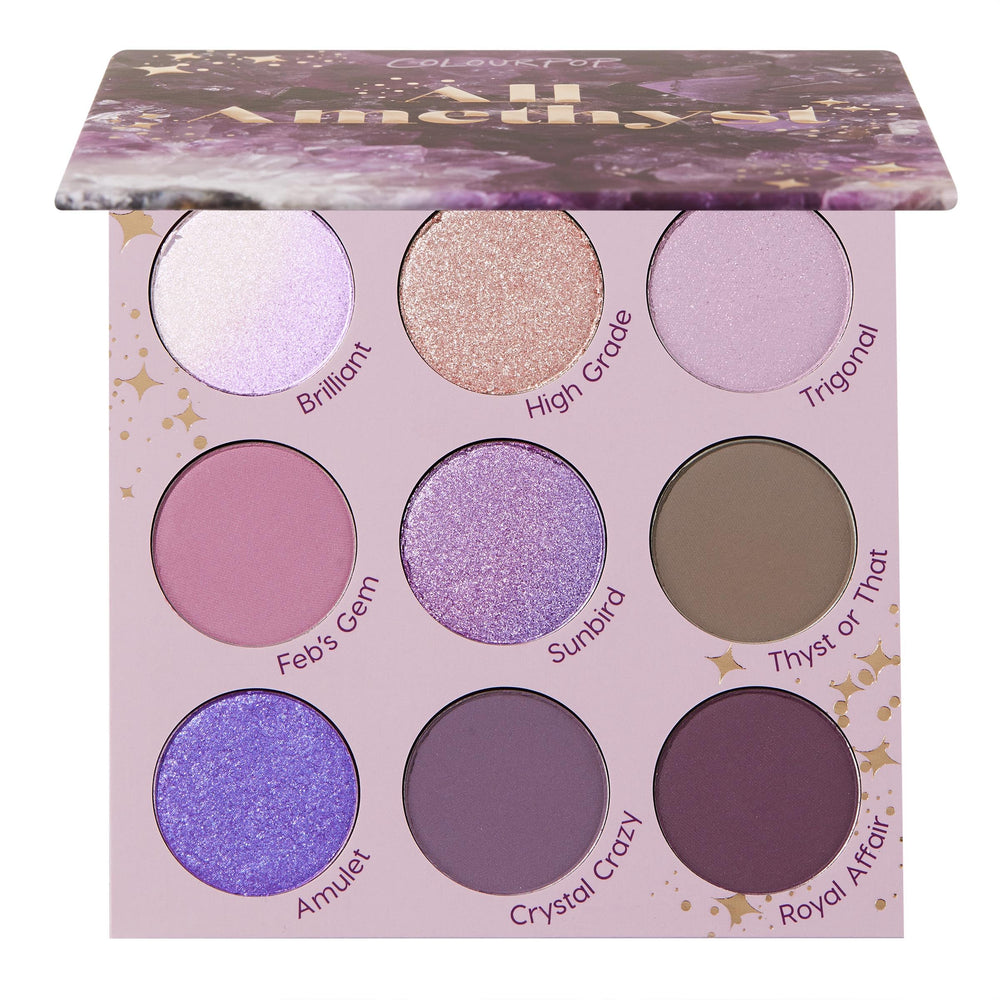 Palette ColourPop All Amethyst ouverte montrant les teintes violettes et les reflets métalliques.