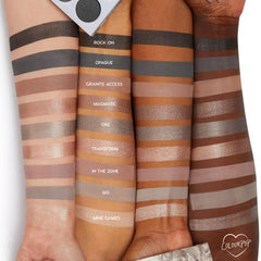 Palette ColourPop Of Quartz, gris métallique, accent feutré pour un look glacé.