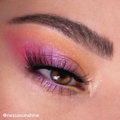 Palette ColourPop Sailor Moon Éclair Crépuscule – tangerine vif pour un regard audacieux.