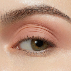 Shadow Stix trait-yeux : tracé précis et définition nette.