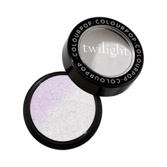 ColourPop Twilight Meadow lueur subtile pour un éclat naturel.