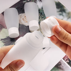 Cositina: tubes compacts 60 ml pour voyage, faciles à glisser dans une trousse.