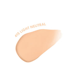 COVERGIRL texture légere prête pour application uniforme sur le visage.