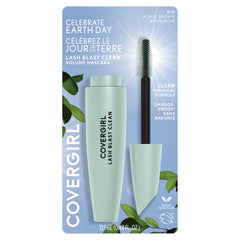Emballage du mascara CoverGirl fabriqué en papier recyclé à 80 % pour un choix durable.