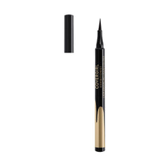 COVERGIRL Exhibitionist: trait liquide yeux noir, application précise sans bavure.