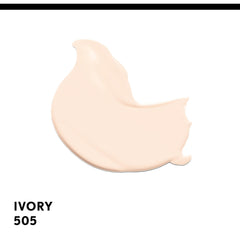 Application sur les doigts du fond COVERGIRL pour une couvrance légère à moyenne