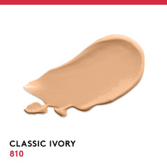 Texture légère de Covergirl Outlast Extreme Wear pour un fini naturel.