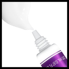 COVERGIRL Simply Ageless, vitamine A et E nourrissent sans lourdeur.