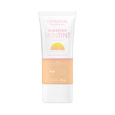 COVERGIRL Clean Fresh Blurring Skin Tint – bouteille prête pour une application précise.