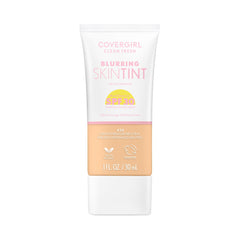 COVERGIRL Clean Fresh Blurring Skin Tint – bouteille prête pour une application précise.