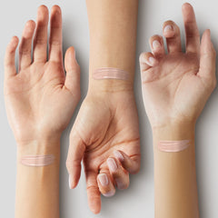Échantillon swatch Beige chaud sur peau, correspondance teinte COVERGIRL TruBlend.