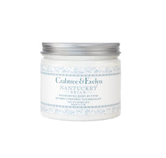 Beurre corporel Nantucket Briar dans le pot, hydratation durable pour la peau.