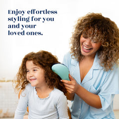 Brosse Crave Naturals Biggie Glide Thru démêlage des cheveux mouillés en douceur.