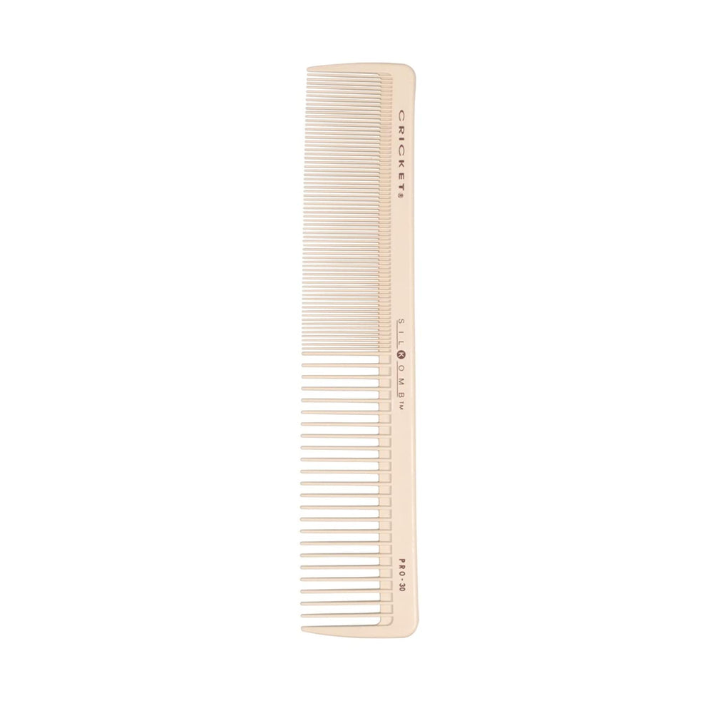 Cricket Silkomb Pro-30 avec dents sans couture pour une glisse fluide.