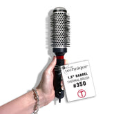 Brosse Cricket Technique 350 avec poignée ergonomique pour un confort pro.