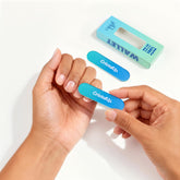 Lime à ongles Cristal Up en verre, compacte, idéale pour retouches rapides en déplacement.