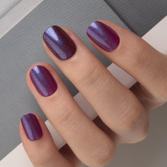 Curvlife onglets press-on ensemble pour une manicure rapide et élégante sans effort.