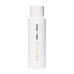 CYKLAR Ceramide Milky Essence, bouteille hydratante adaptée aux peaux sensibles.