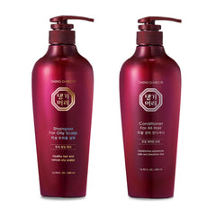 Daeng Gi Meo Ri ensemble shampoing et conditionneur, bouteilles visibles, fraîcheur durable.