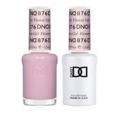 Daisy DND Flower Girl 876 gel polish swatches show lilac-tinged pink shade for versatile finishes.