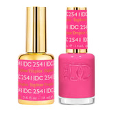 DAISY DND Topless Tropics gel polish bottle with vibrant pink color