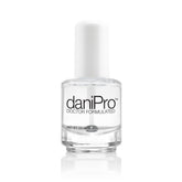 DaniPro Base Coat clair, bouteille prête à protéger et préparer les ongles.