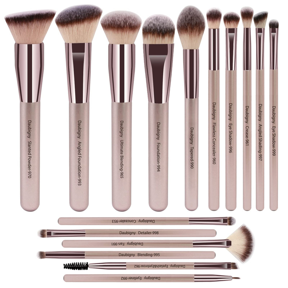 Ensemble Daubigny 16 pinceaux, application fluide du fond de teint et blush.