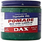 Pommade DAX dans son pot, prêt à appliquer pour une routine coiffage.