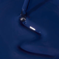 Vernis Dazzle Dry – échantillon ongle, teinte bleu nuit opaque.