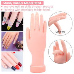 Deciniee main de formation ongles acryliques, perfectionnement facilité.
