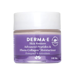 Derma E application matin et soir pour une peau hydratée.