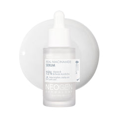 Sérum DERMALOGY Real 15% Niacinamide, bouteille lumineuse, éclat potentiel et pores plus uniformes.