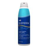 Differin Spray Corps montre le spray 360° facilitant l’application sur le dos et les épaules.